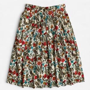 Vintage whimsical white fruity floral classic pleated skirt